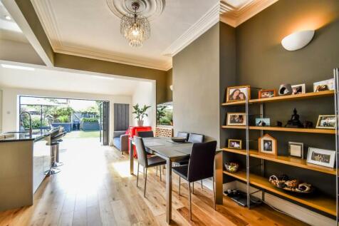 Kitchen - Family Room