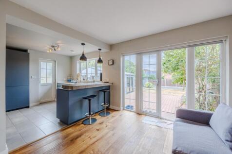 Kitchen / Breakfast Room