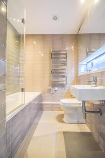 Bathroom (3).jpg