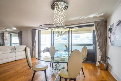 Kitchen - Lounge - Diner