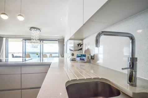 Kitchen - Lounge - Diner