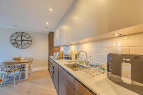 Lounge/Kitchen
