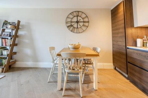 Lounge/Kitchen