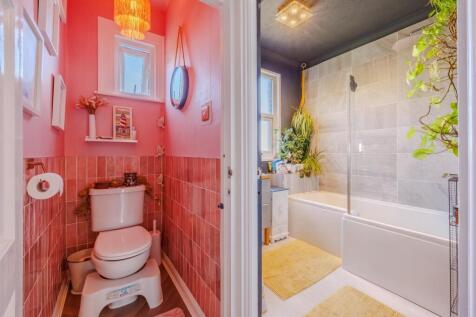 W/C / Bathroom
