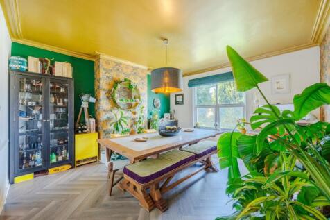 Bedroom 3 / Dining Room