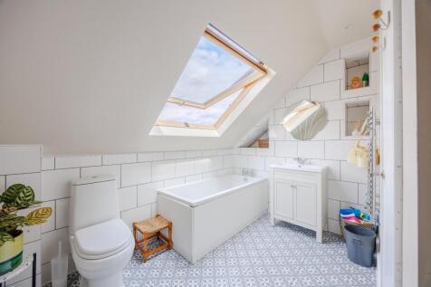 Upstairs Bathroom