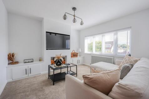Lounge/Bedroom