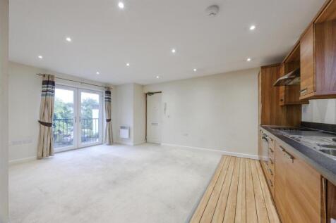 Open Lounge/Kitchn