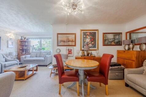 Lounge / Dinning Room