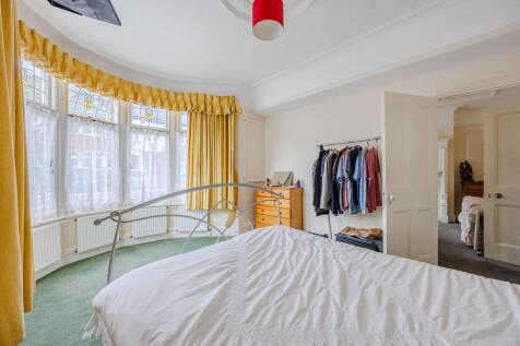 Reception Room / Bedroom