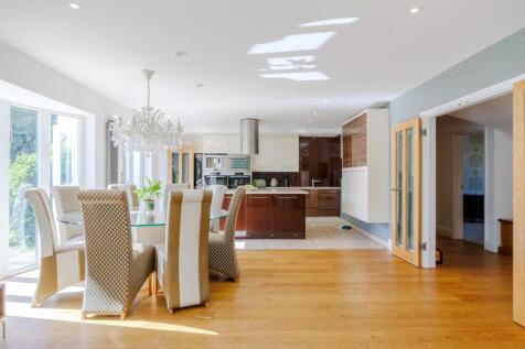 Dining Room / Kitchen