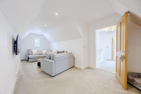 Bedroom 6 / Loft Room