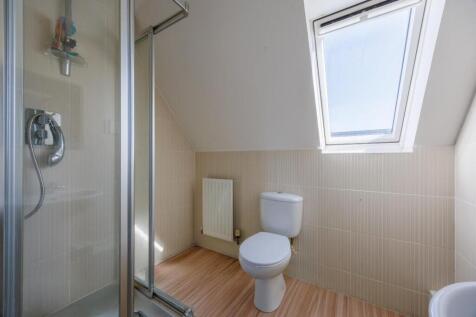 En-Suite*