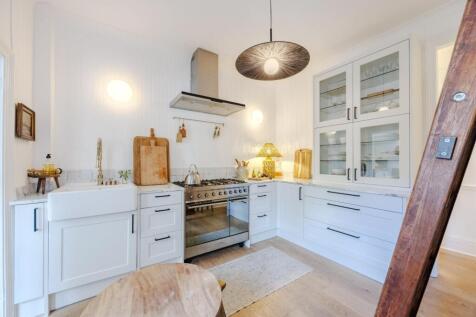 Kitchen / Breakfast Room