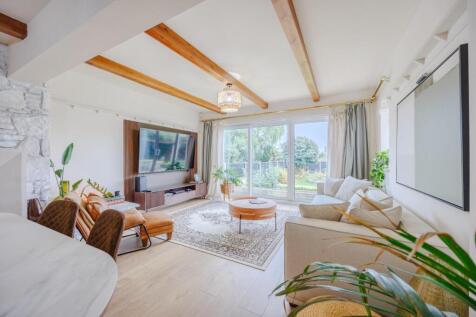 Dining Room / Sitting Room