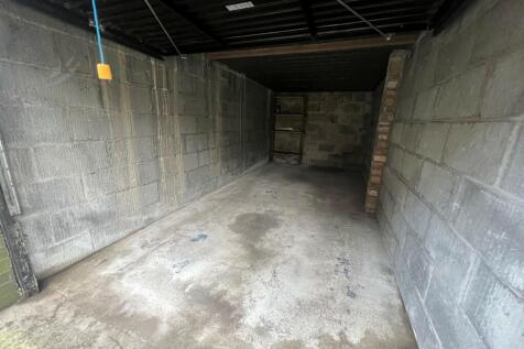 Garage 4