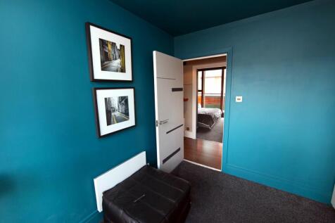 2nd Bedroom leading to hallway