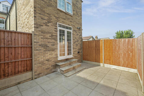 Flat 5 patio area