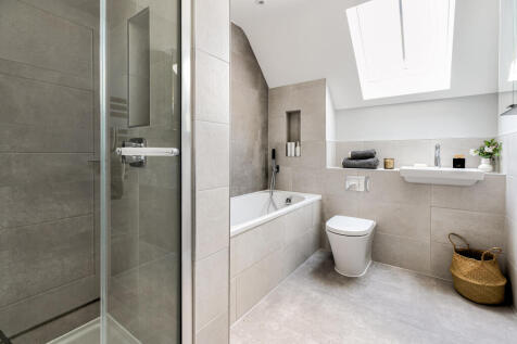 Plot 3 Bathroom