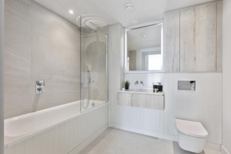Plot 10 Bathroom