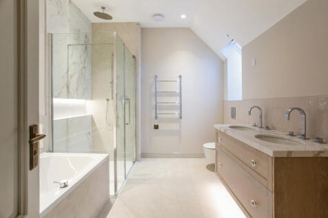 Plot 9 Principal Ensuite