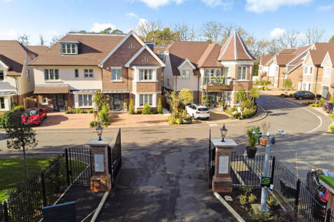 Heathourne Village