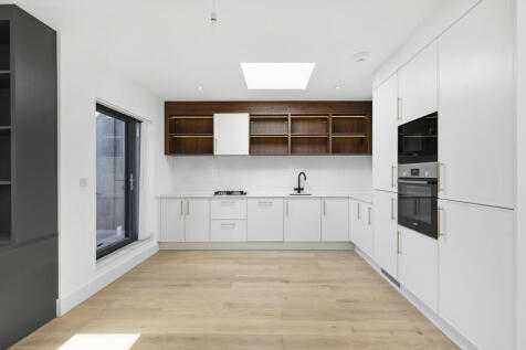 Plot 10 Kitchen