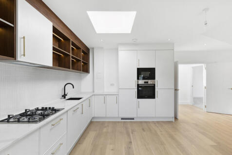 Plot 10 Kitchen