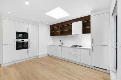 Plot 11 Kitchen