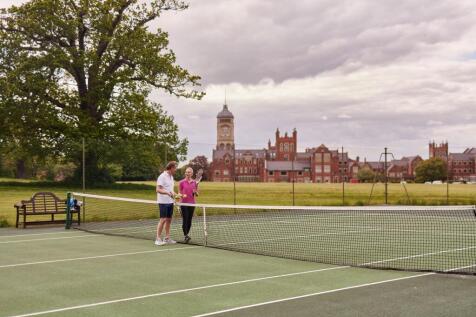 Royal Connaught Park Tennis Courts