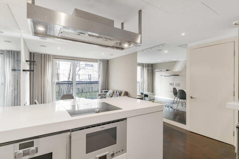 Reception/Kitchen