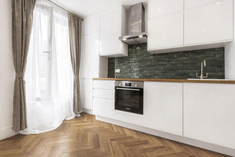Reception/Kitchen