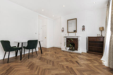 Reception/Kitchen