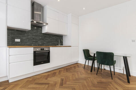 Reception/Kitchen