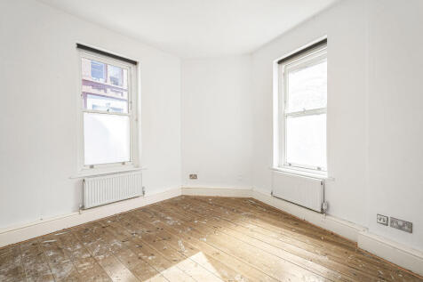 Reception/Bedroom