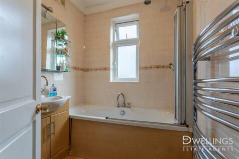 DWELEST- 49 Nevinson Avenue, DE23 1GU - 006.jpg