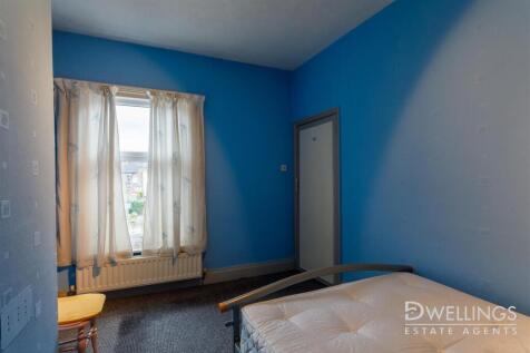 DWELEST- 43 Blackpool Street, DE14 3AW - 015.jpg