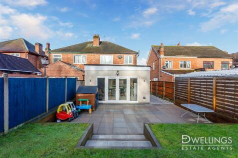 12 BEECH DRIVE