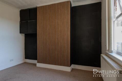 DWELEST- 173 Horninglow Road, DE14 2QS-0006.jpg