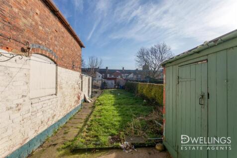 DWELEST- 173 Horninglow Road, DE14 2QS-0020.jpg