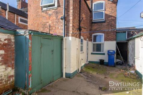 DWELEST- 173 Horninglow Road, DE14 2QS-0023.jpg