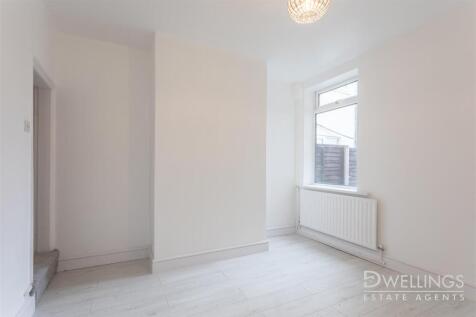 DWELEST- 53 Byrkley Street, DE14 2EL-0004.jpg