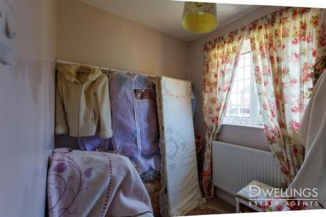 DWELEST- 7 Lordswell Road, Shobnall, DE14 2TA - 02