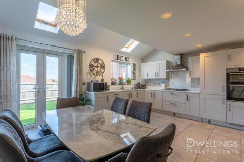 DWELEST - 3 Bishop Lane, DE13 9EY-0011.jpg
