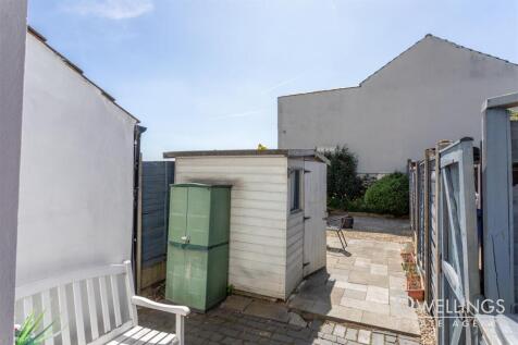 DWELEST- 22 Landsdown Terrace, DE14 2RH-0004.jpg