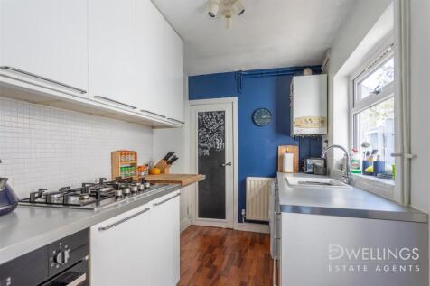 DWELEST- 22 Landsdown Terrace, DE14 2RH-0008.jpg