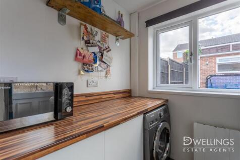 DWELEST- 8 Cheviot Close, Swadlincote, DE11 9EE-00