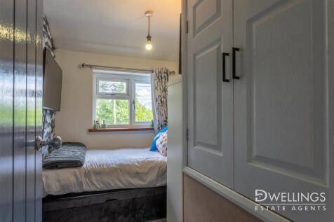 DWELEST- 8 Cheviot Close, Swadlincote, DE11 9EE-00