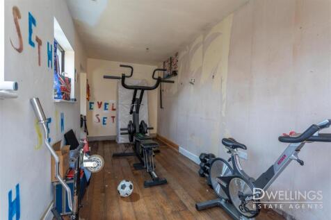 DWELEST- 8 Cheviot Close, Swadlincote, DE11 9EE-00