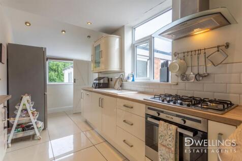 DWELEST - 36 Tower Road, Burton On Trent, DE15 0NL